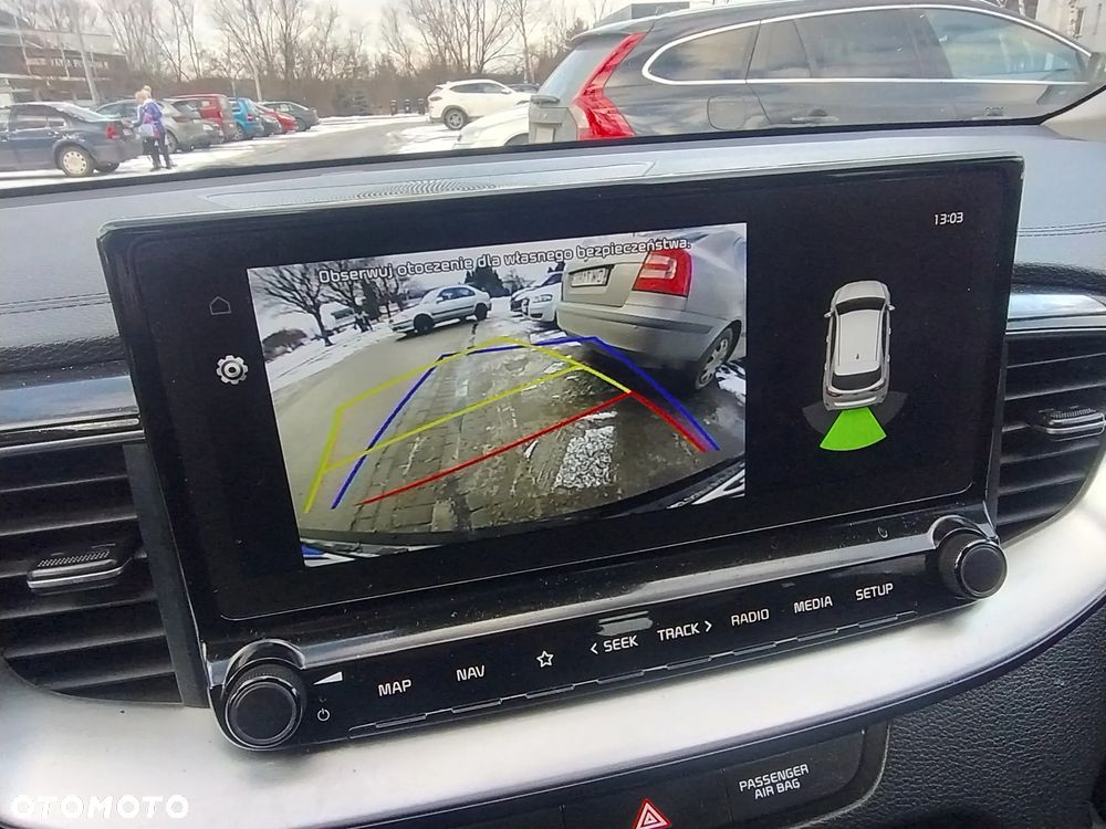 Kia Ceed 1.6 CRDi mHEV L Business Line - 18