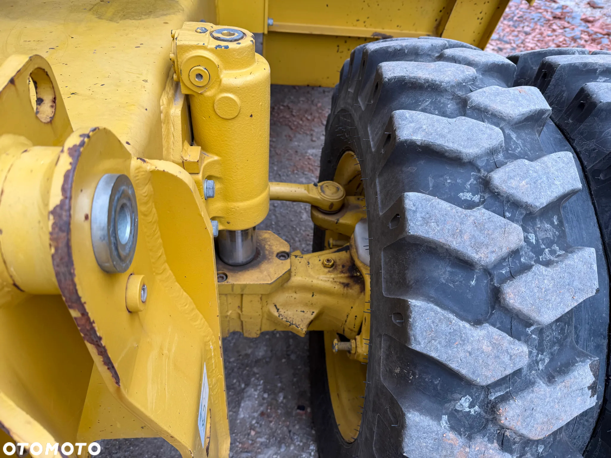 Komatsu PW 98MR-8 - 3