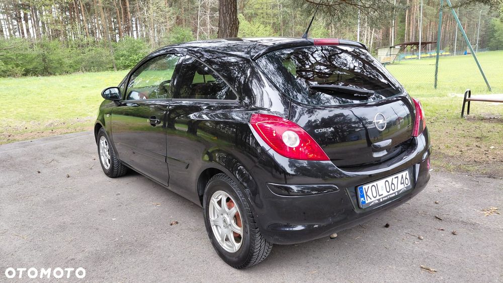Opel Corsa 1.2 16V Cosmo - 3