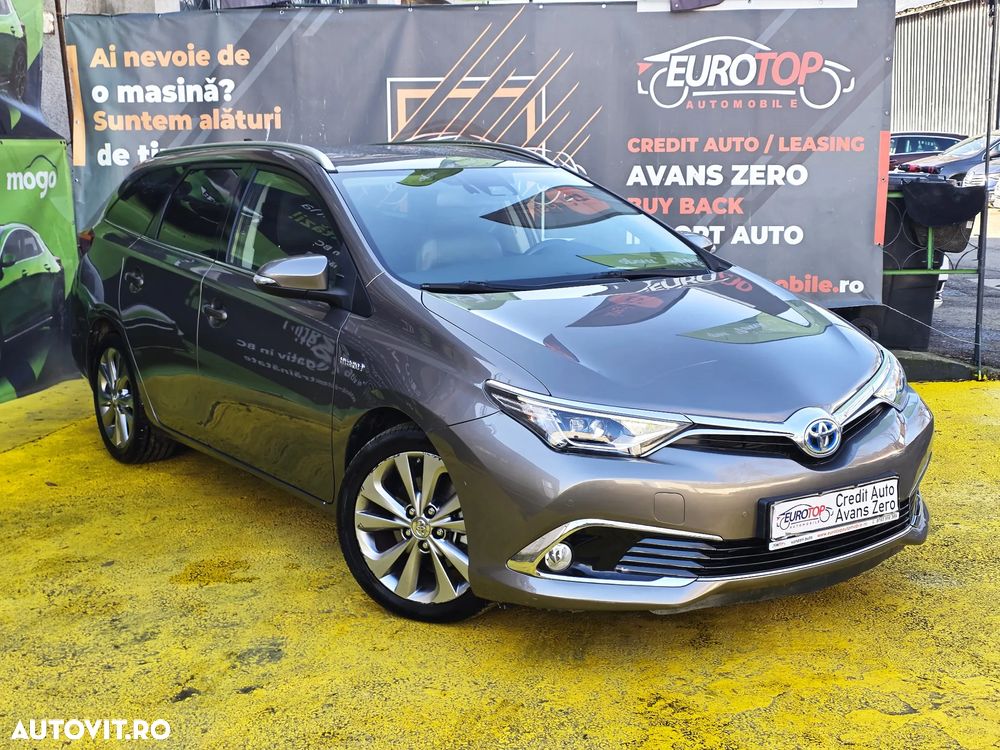 Toyota Auris 1.8 L VVT-i TS Hybrid Sol+ - 3