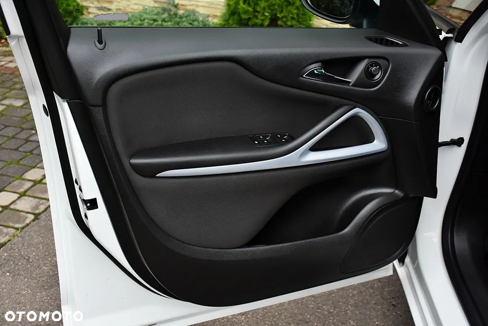 Opel Zafira 1.4 Turbo Active - 26