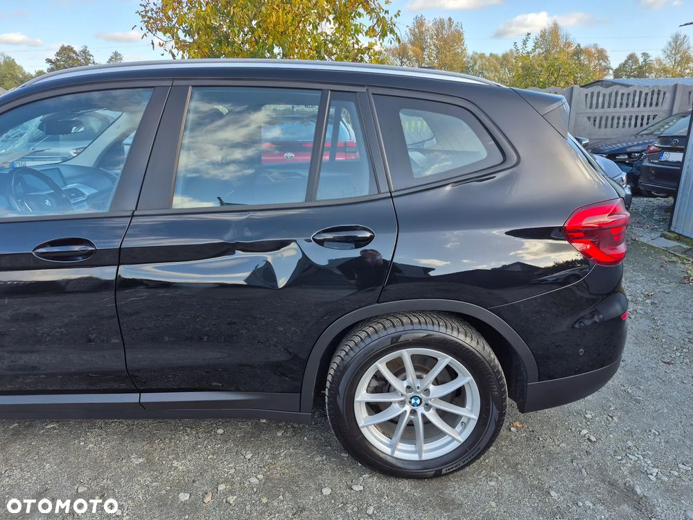 BMW X3 xDrive20i GPF Business Edition - 35