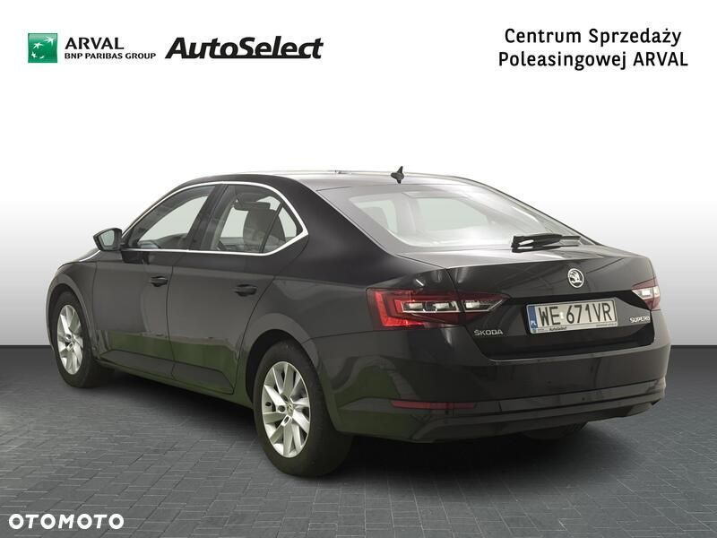 Skoda Superb 2.0 TDI Style DSG - 3