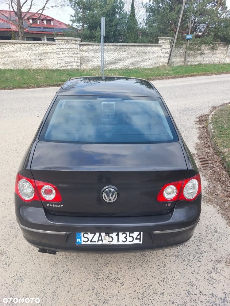 Volkswagen Passat 1.8 TSI Highline - 6