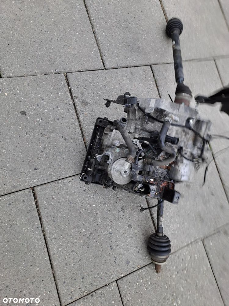 Volkswagen Polo 9n 1.4 16V automatyczna skrzynia biegów kod GJG - 2
