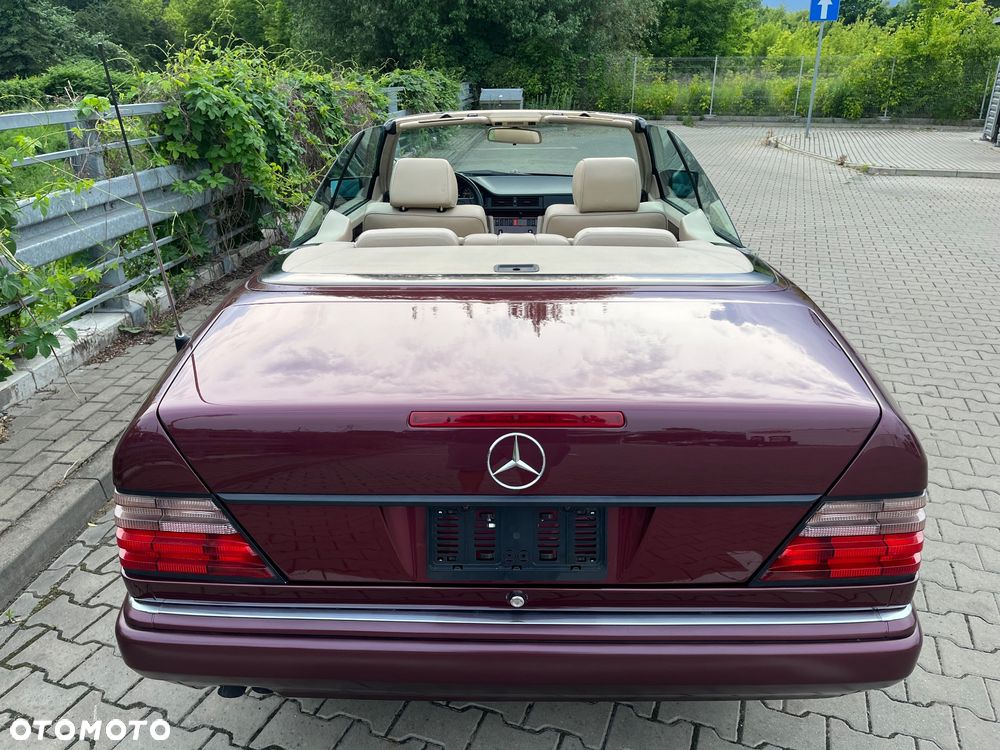 Mercedes-Benz Klasa E - 15