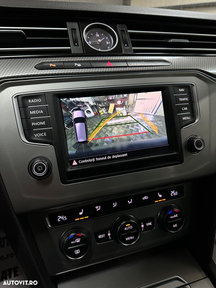 Volkswagen Passat Alltrack 2.0 TDI DSG 4Motion - 14