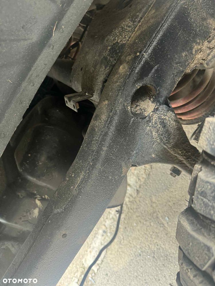 Mitsubishi Pajero - 7