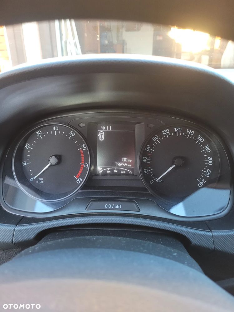 Skoda Fabia 1.0 Ambition - 4