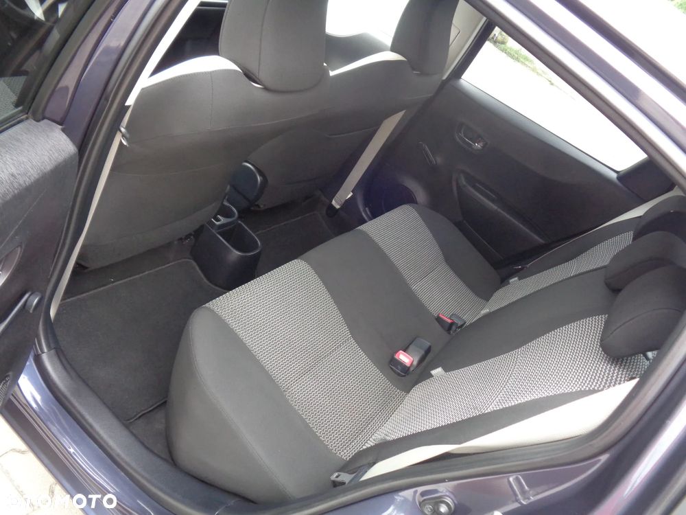 Toyota Yaris 1.0 Premium - 16