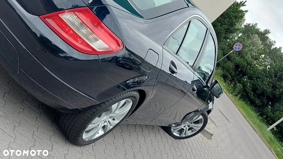 Mercedes-Benz Klasa C 220 CDI Elegance - 32