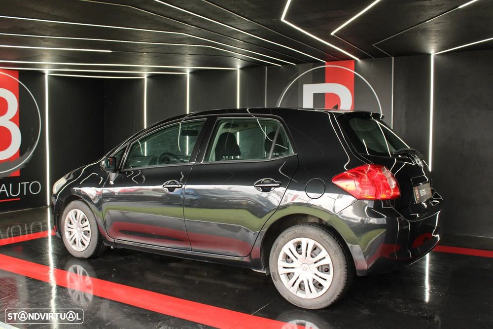 Toyota Auris - 15