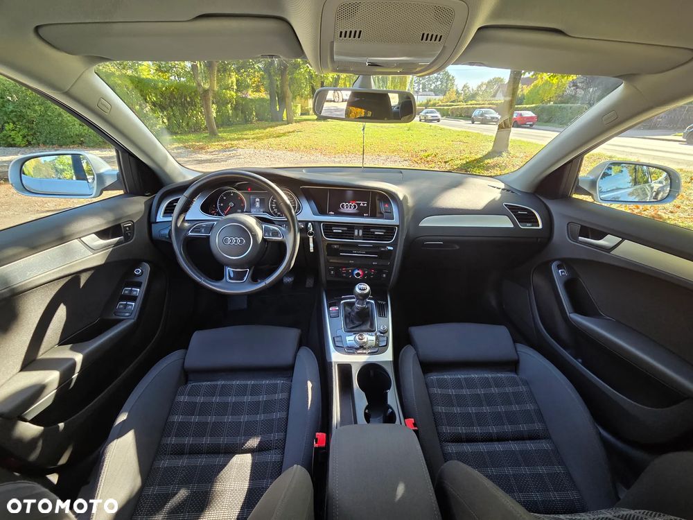 Audi A4 Avant 2.0 TDI DPF S line Sportpaket - 28