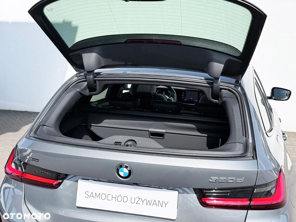 BMW Seria 3 320d xDrive M Sport - 16