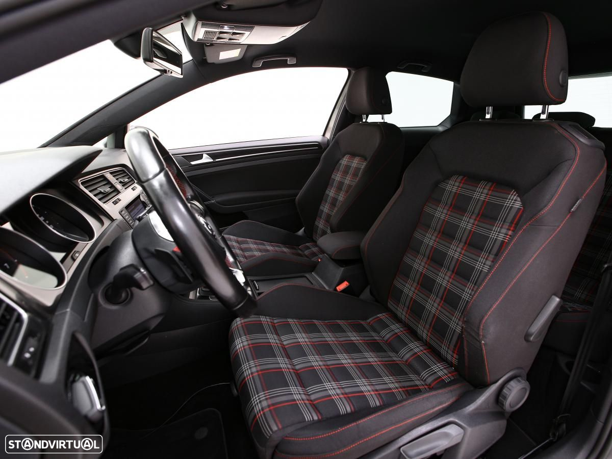 VW Golf 2.0 TSi GTi DSG Performance - 6