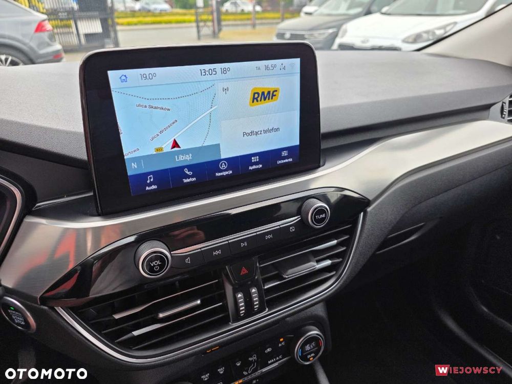 Ford Kuga - 21