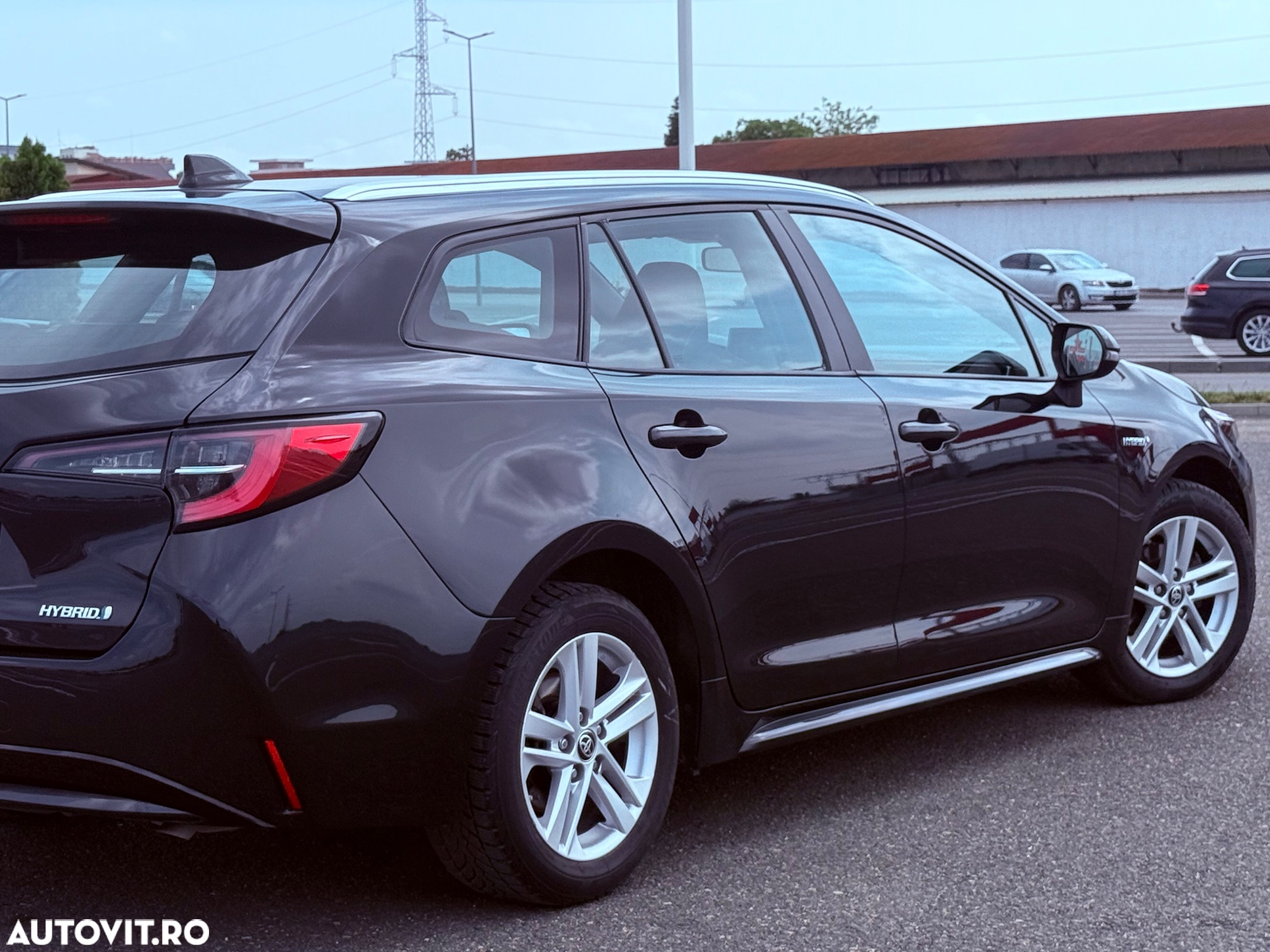 Toyota Corolla 1.8 Hybrid Business Edition - 6
