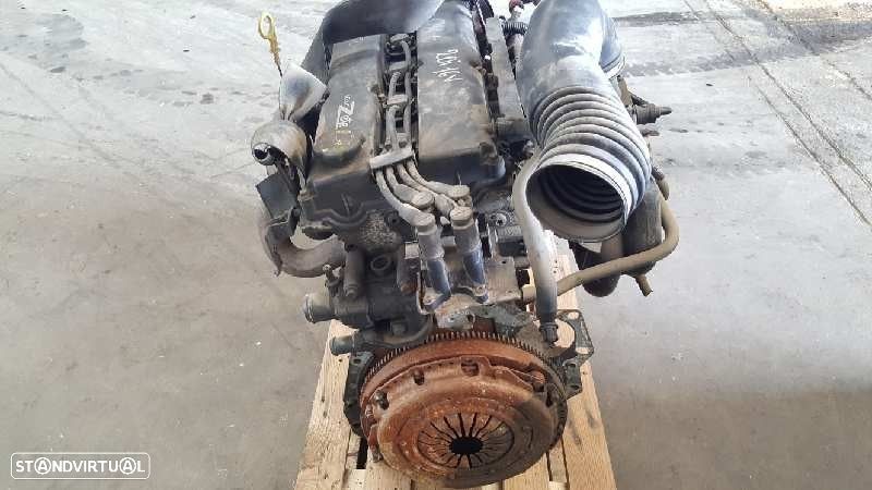 MOTOR COMPLETO FORD FOCUS SEDAN 1998 - 4