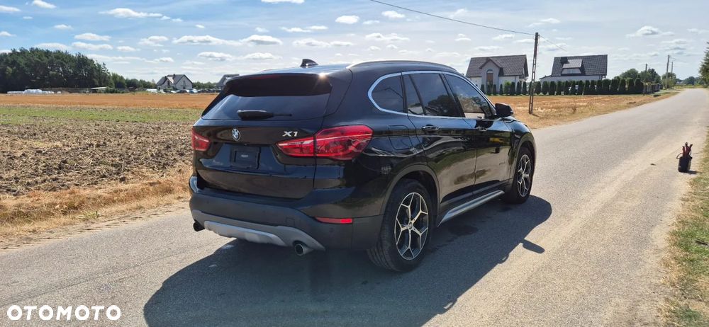 BMW X1 xDrive25i Sport Line sport - 4
