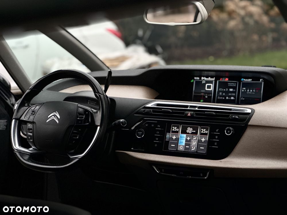 Citroën C4 Grand Picasso BlueHDi 150 EAT6 Exclusive - 29