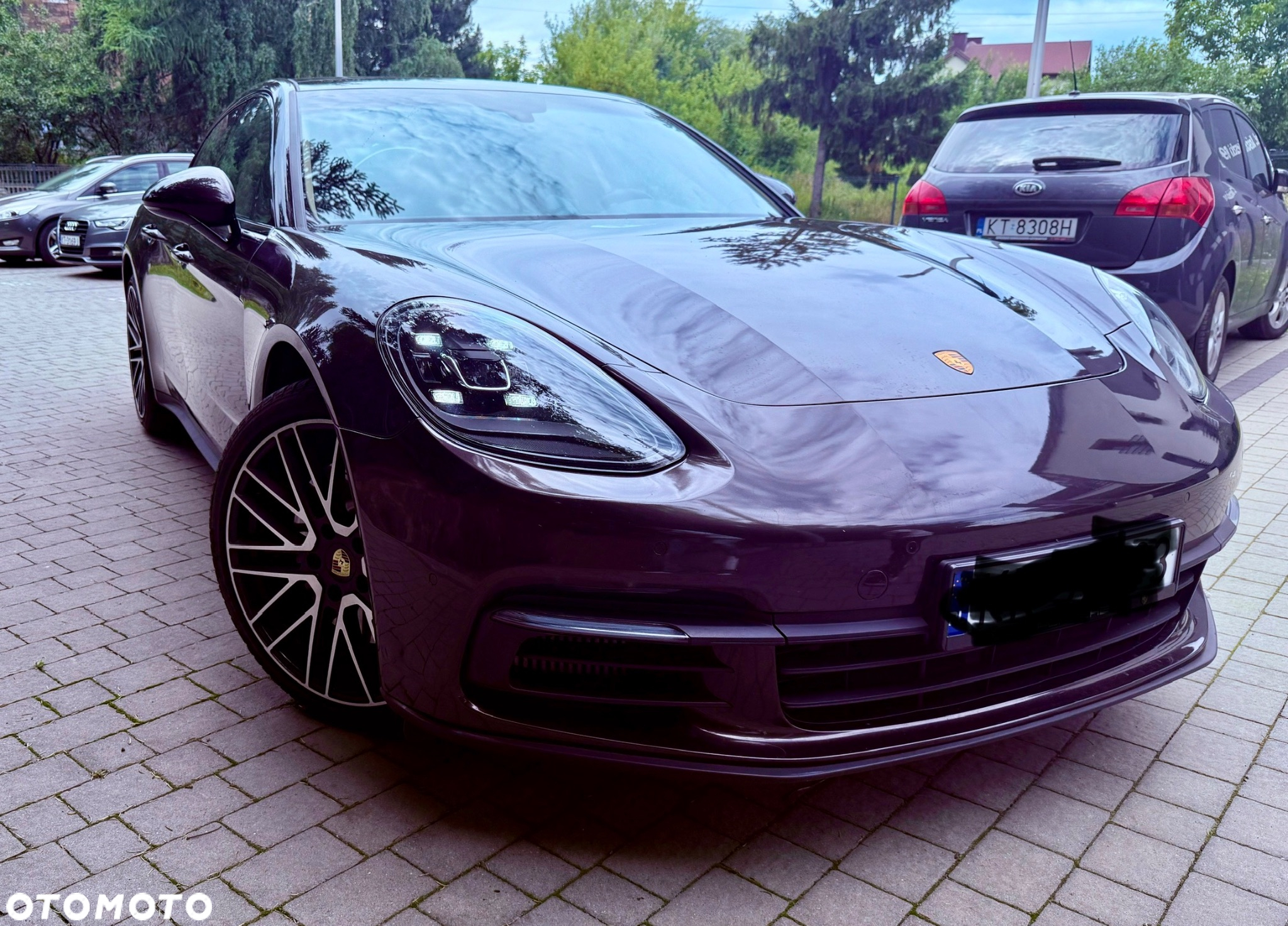 Porsche Panamera 4 Platinum Edition - 3
