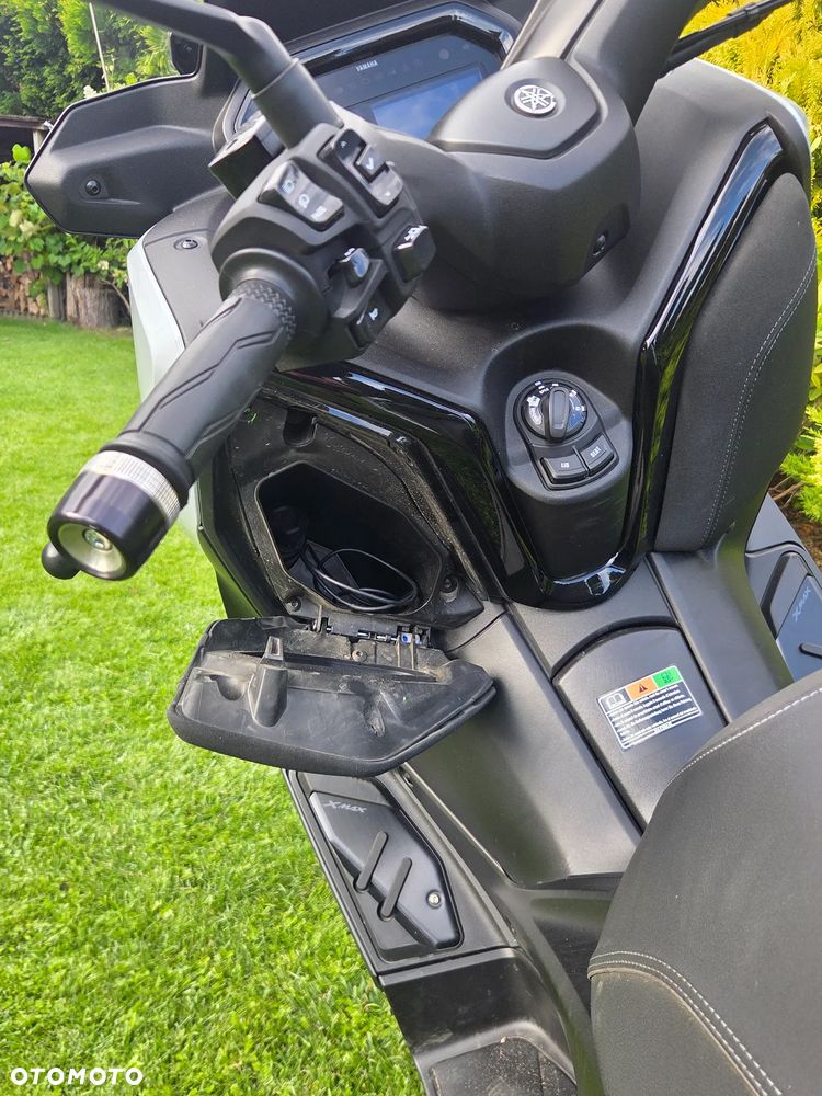 Yamaha X-max - 11