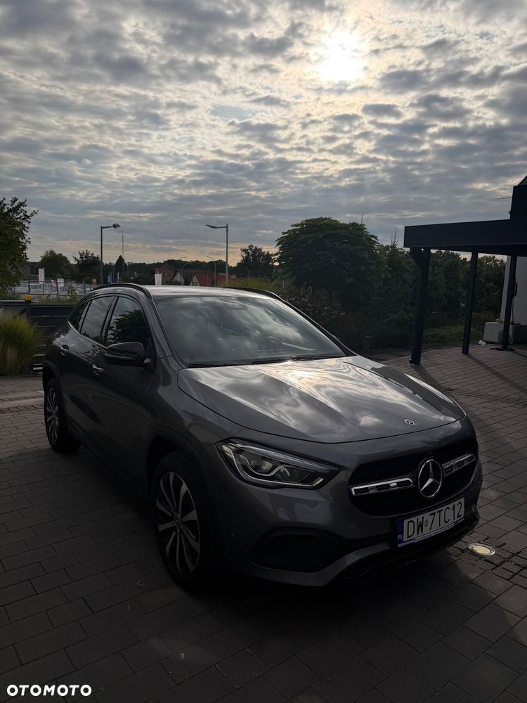 Mercedes-Benz GLA 200 Business Edition - 2