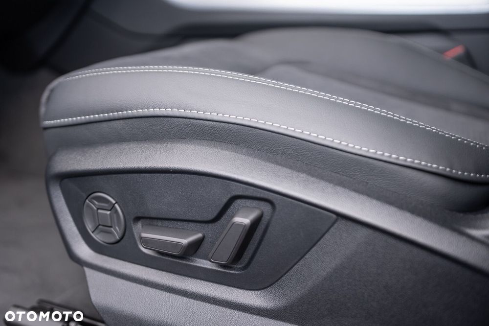 Audi Q8 TFSI e PHEV 360 kW Quattro Tiptronic - 14
