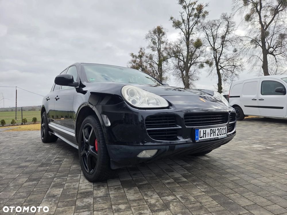 Porsche Cayenne - 4
