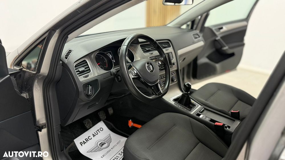 Volkswagen Golf 1.6 TDI BlueMotion Comfortline - 6