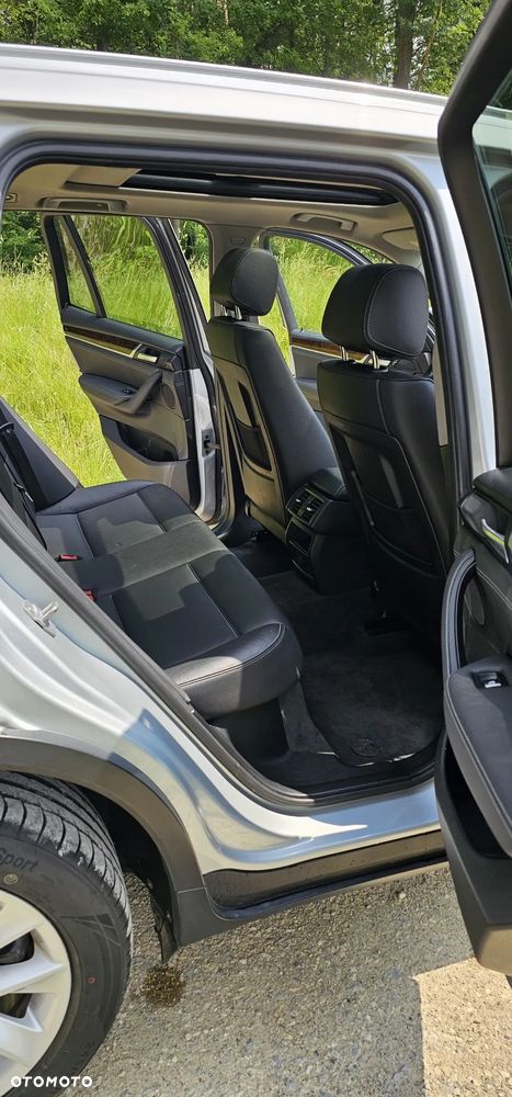 BMW X3 xDrive28i - 19