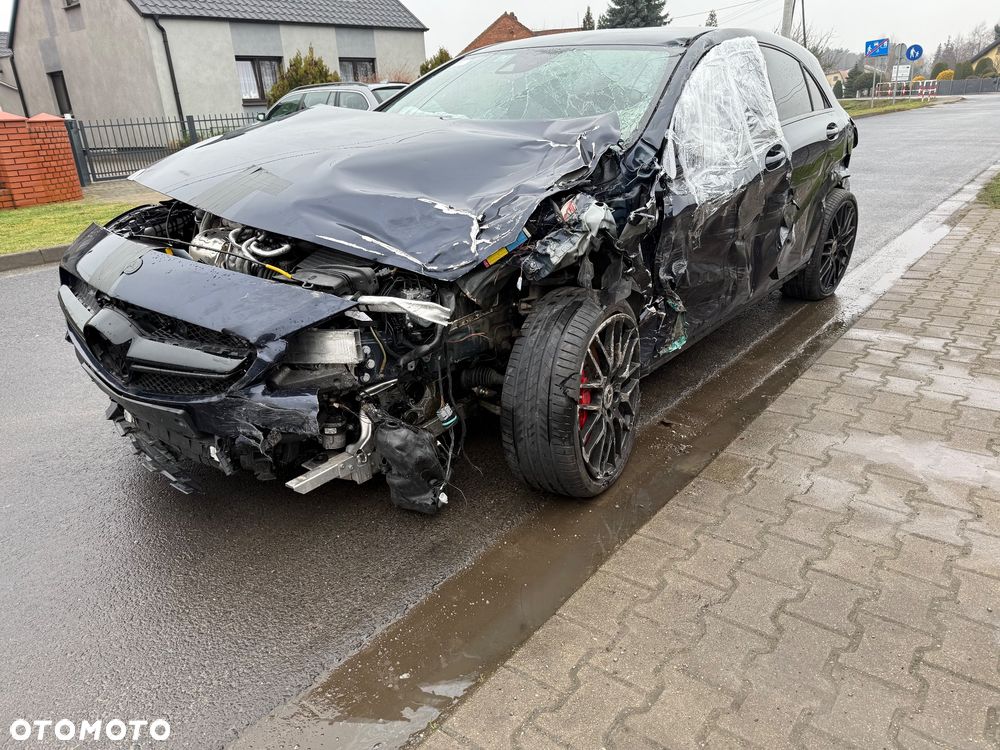 Mercedes-Benz Klasa A AMG 45 4Matic AMG Speedshift 7G-DCT Yellow Night Edition - 2