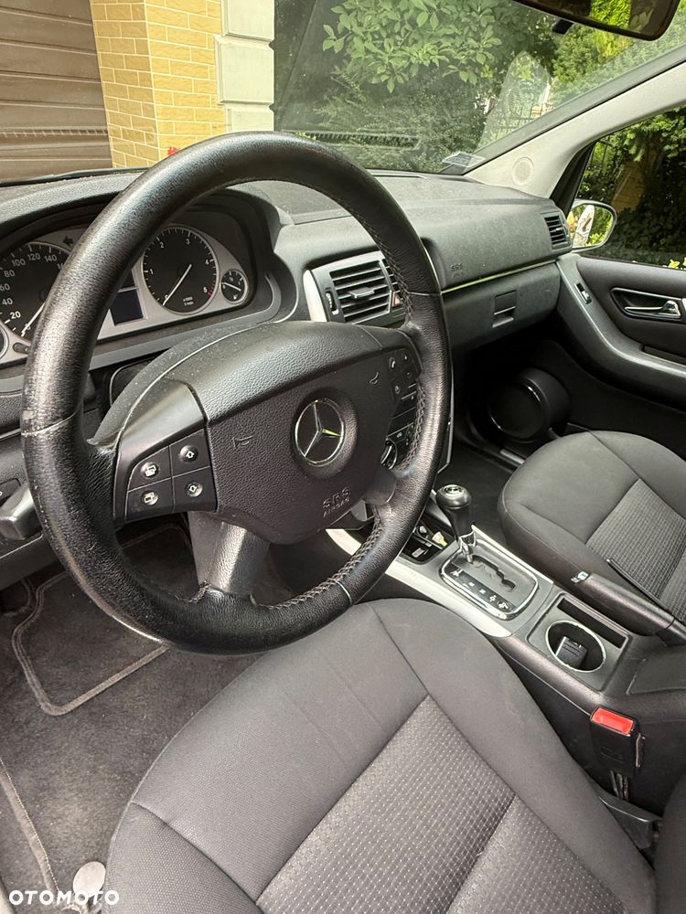 Mercedes-Benz Klasa B 180 CDI Autotronic - 11