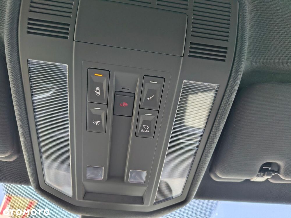 Volkswagen Touareg 3.0 V6 TDI 4Motion R-Line - 22