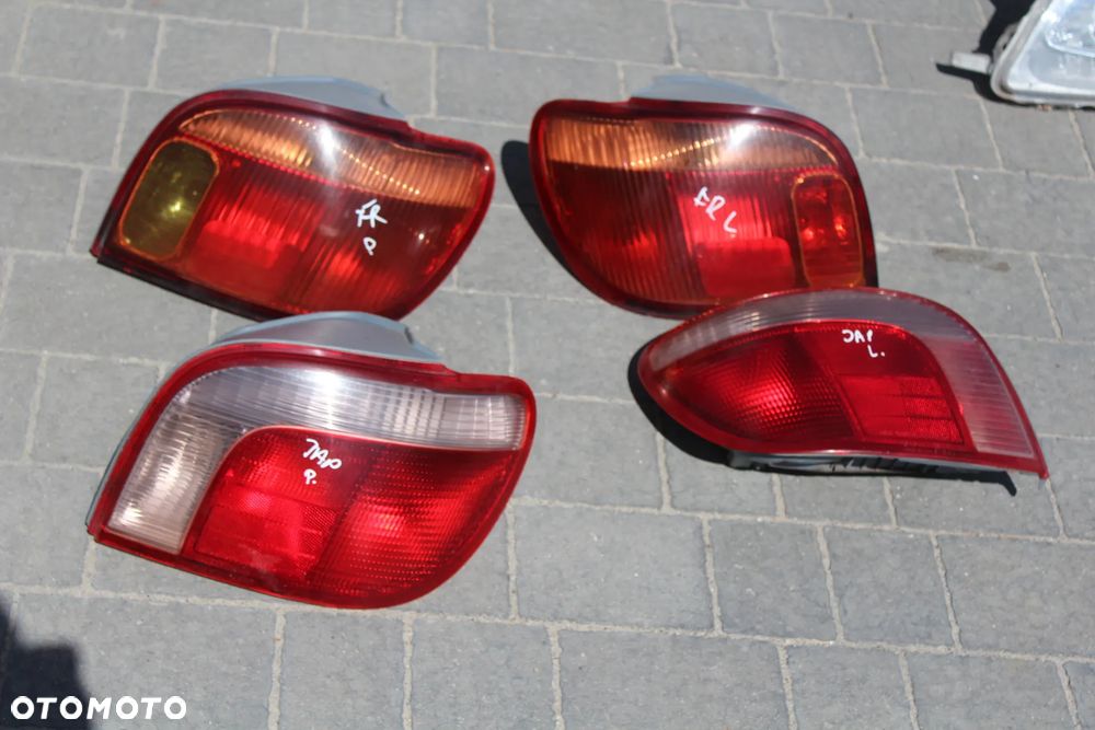 LAMPA LEWA LUB PRAWA TYŁ TOYOTA YARIS I - 6