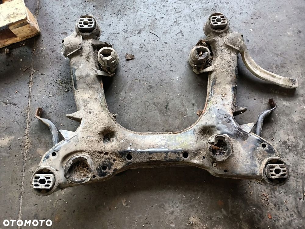 SANKI ZAWIESZENIA PRZÓD AUDI A8 D2 2.8 V6 - 1