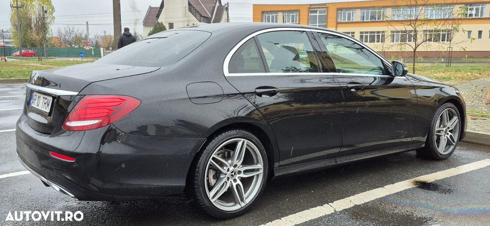 Mercedes-Benz E 220 d 9G-TRONIC AMG Line - 4