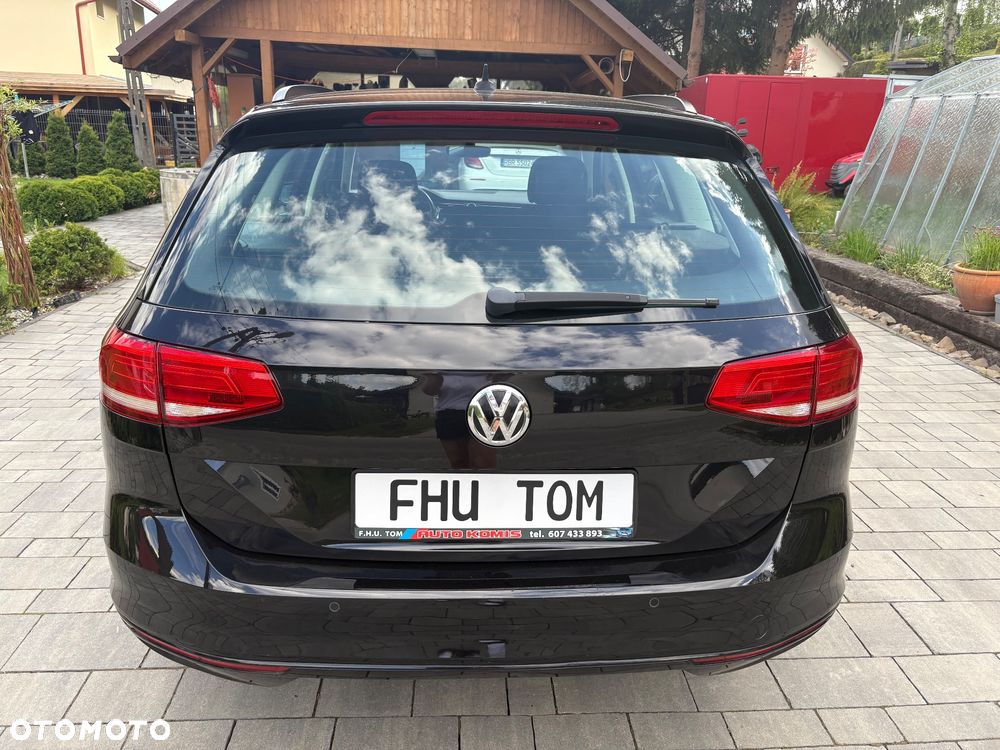 Volkswagen Passat - 15