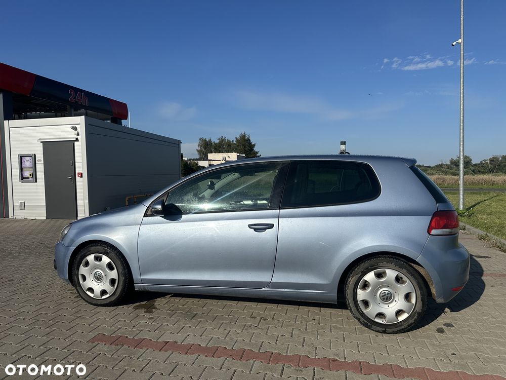 Volkswagen Golf - 1