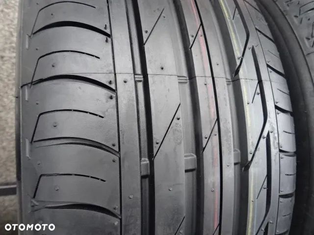 225/50/R18 95W BRIDGESTONE TURANZA T001 - 3
