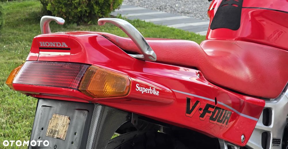Honda VFR - 17