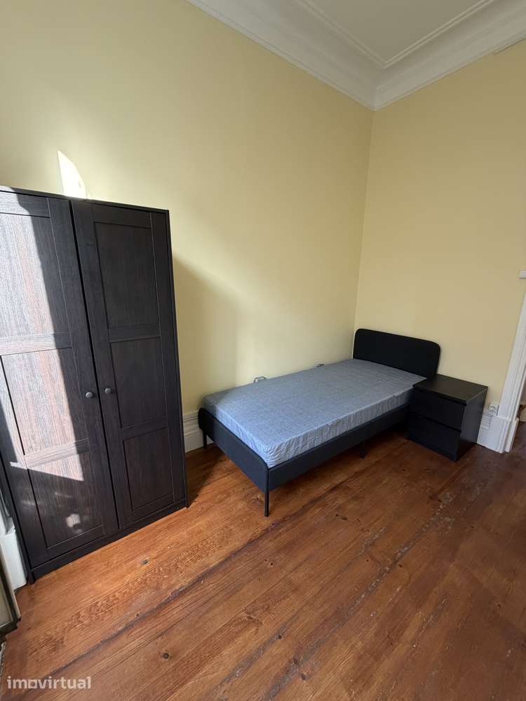 Quarto Individual Mobiliado em Paranhos - Amial - Grande imagem: 4/5