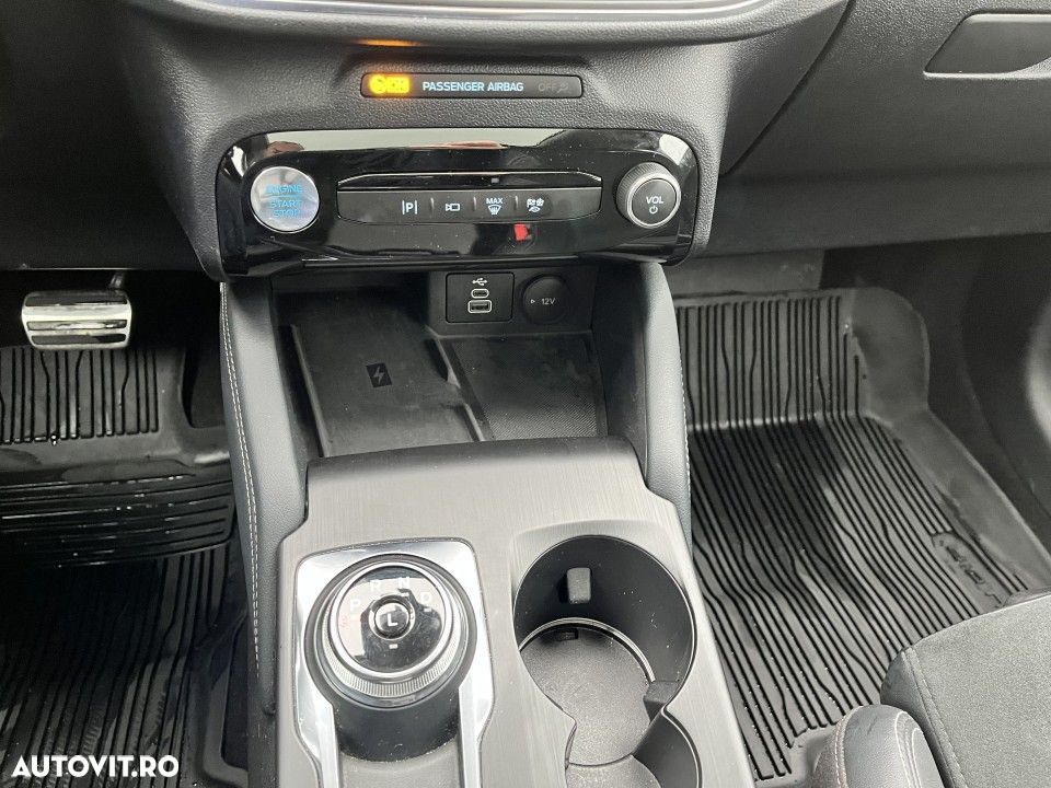 Ford Kuga - 14