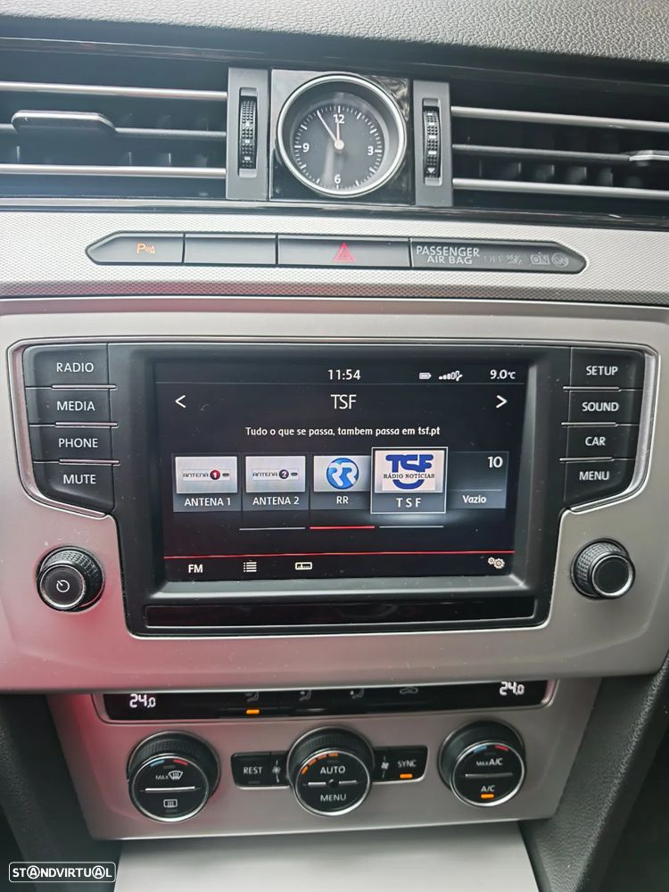 VW Passat 1.6 TDI BlueMotion - 16