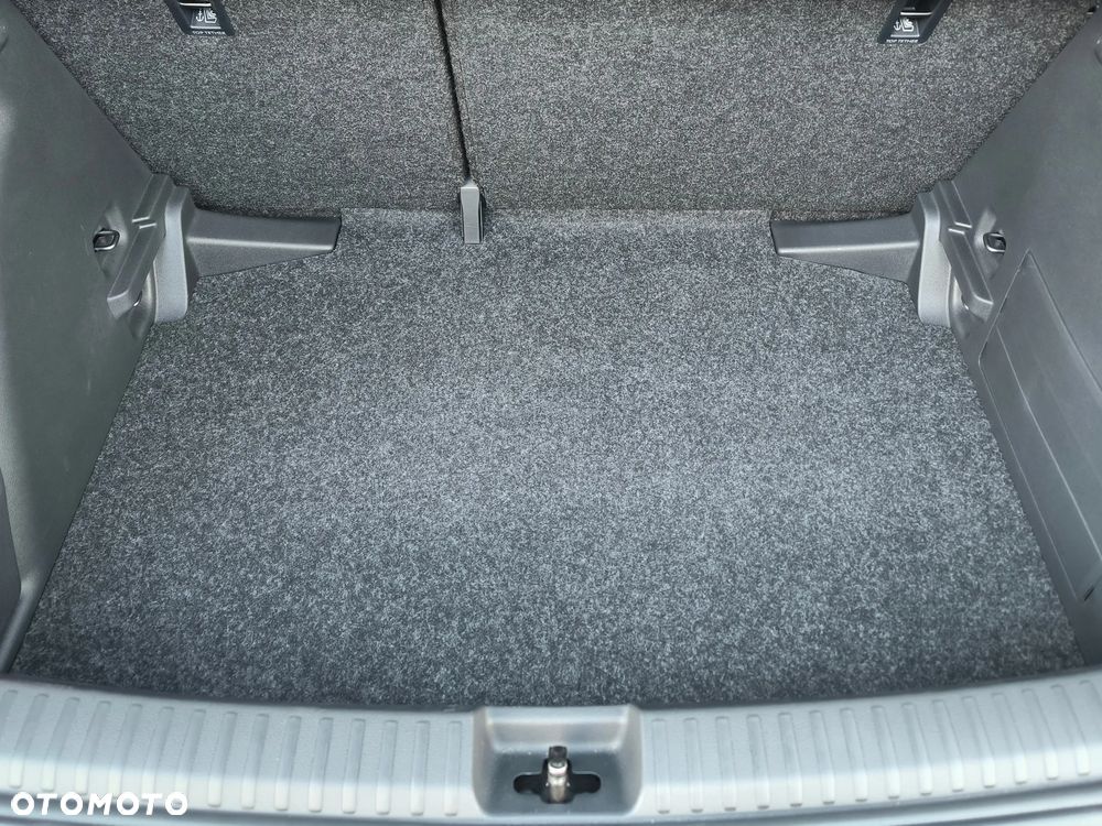 Skoda Fabia 1.0 TSI Selection DSG - 9