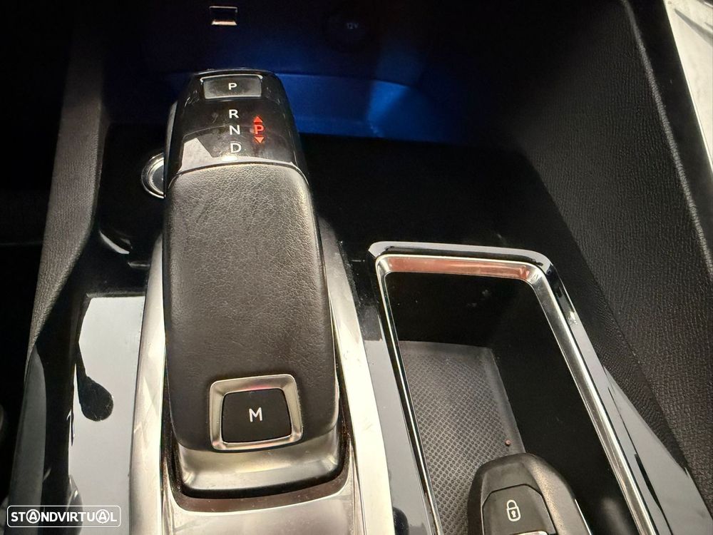 Peugeot 3008 1.2 PureTech Allure EAT8 - 13