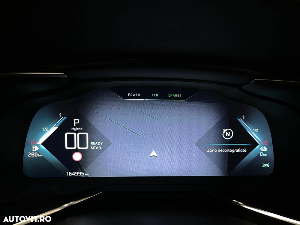 DS Automobiles DS 9 1.6 PHeV FWD 250 EAT8 PERFORMANCE Line + - 33