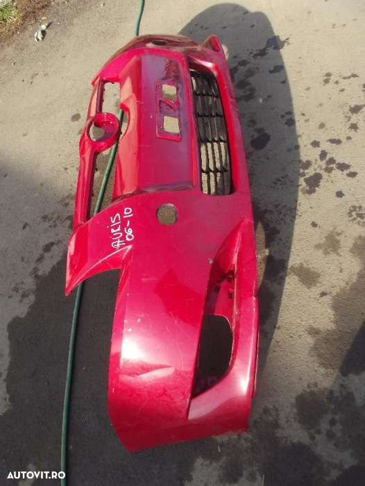 Bara fata Toyota Auris rosie spoiler fata auris rosu - 2