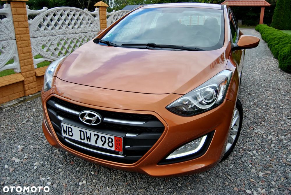Hyundai i30 1.4 Trend - 16