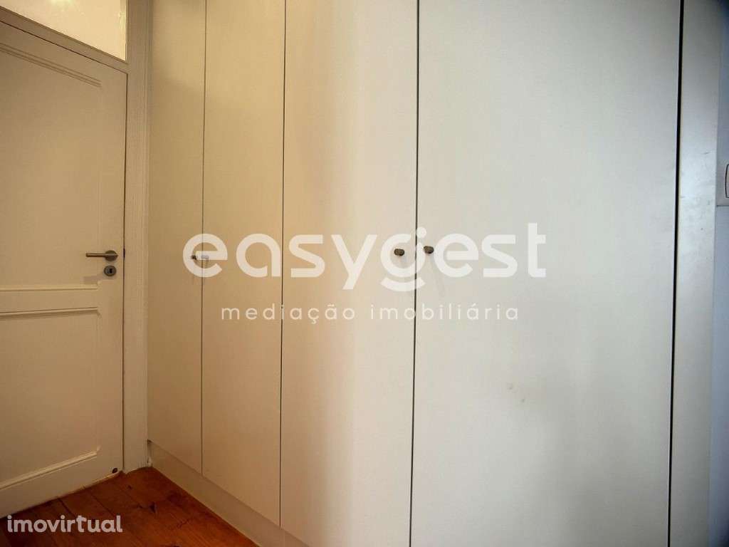 T4 totalmente reconstruído 2007, varanda, suíte e garagem junto Graça - Grande imagem: 5/30